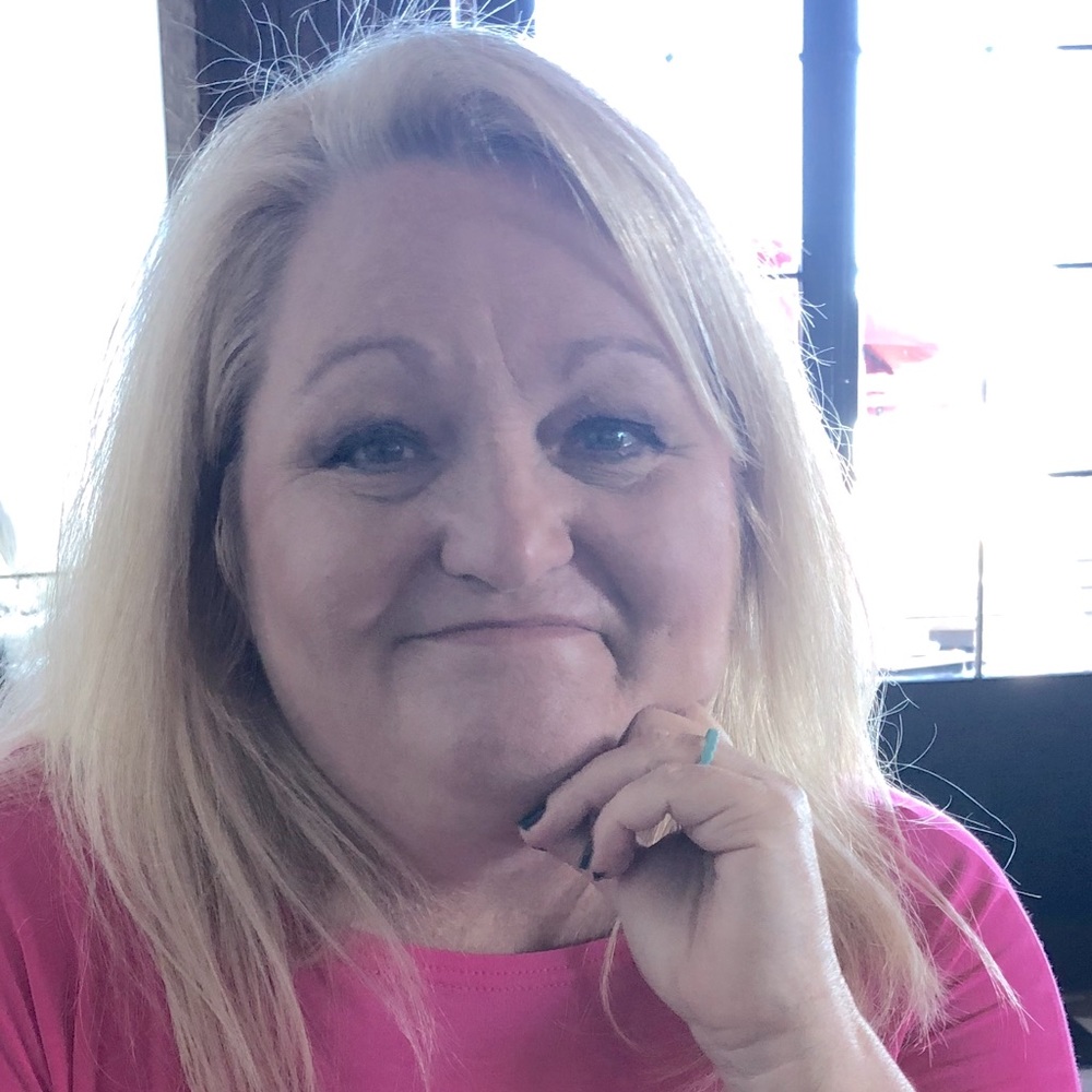Meet your Posher, Lisa